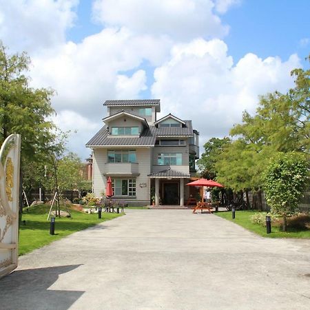 לודונג Yilan Pine Villa Homestay מראה חיצוני תמונה